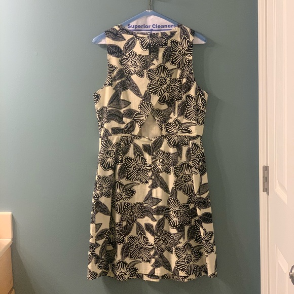 Black and Cream Dress with back cut out! - Picture 2 of 3